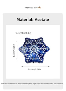 Dettaglio molletta per capelli a fiocco di neve in acetato blu con dimensioni 6,9x5,6 cm