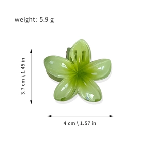 Pince à cheveux fleur de frangipanier verte élégante avec finition en résine de jade