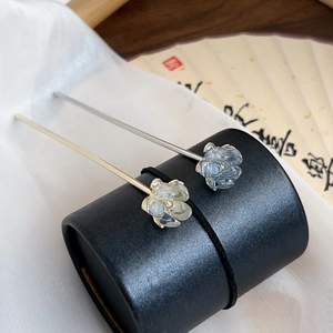 Elegant camellia flower hairpins in gold and silver finish for traditional styling
