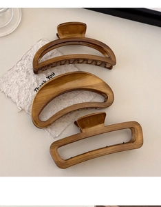 Three-piece set of large hollow hair claws with dark brown vintage wood grain texture