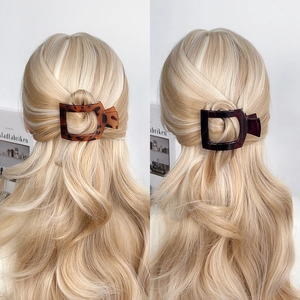 Matte square hair claw clips in leopard and tortoiseshell patterns for women