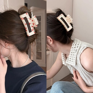 Franse stijl vierkante haarklemmen set met kersen en bloemenprint voor vrouwen