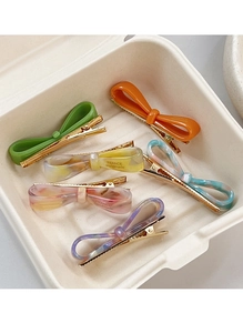Lot de 6 barrettes nœuds en acétate coloré avec pince en métal doré dans une boîte