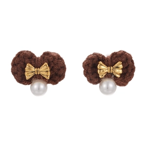Cute brown knitted bow pearl stud earrings with a classic mouse-shaped head design