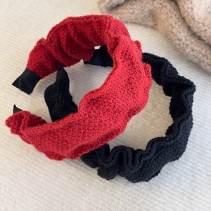Red and black ruffled knit headbands for women with a textured high-top winter style