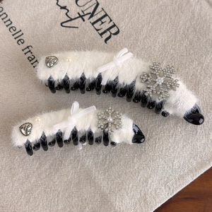 Pince à Cheveux Banane en Fausse Fourrure Avec Flocon de Neige Strass Charme de Coeur Künstliche Perle Nœud en Satin Blanc Accessoire Cheveux Hiver