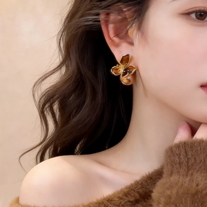 Orecchini a Fiore in Rame Smaltato Vintage Con Künstliche Perle Sintetiche Zirconia Elegante Oro Marrone Gioielli per Donna Banchetto
