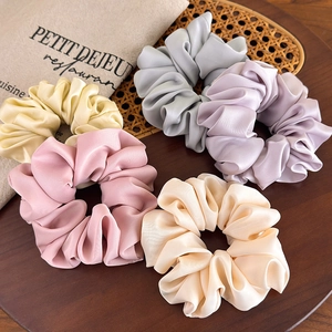 Five-piece set of elegant satin silk scrunchies in pastel Morandi colors for women