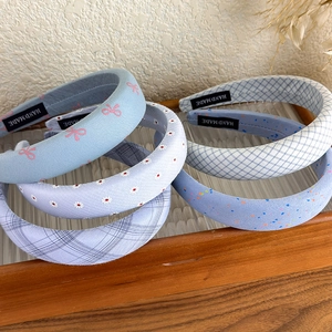 5-piece set of sky blue floral and checkered fabric headbands for a high skull top style