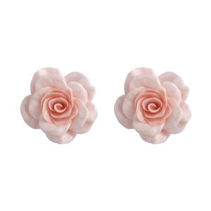 Boucles d'oreilles élégantes en forme de rose rose dégradé avec pétales superposés