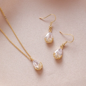 Vintage Gold Alloy Zirconia Teardrop Pendant Necklace Earrings Jewelry Set For Women Elegant Hollow Flower Accessories