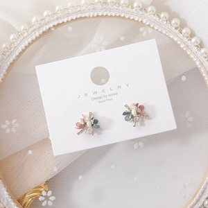 Elegant Korean style 3D flower stud earrings with small pearls and silver posts