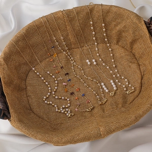 Elegante Perlen- und Kristallbrillenkette mit bunten Steinen im Boho-Stil