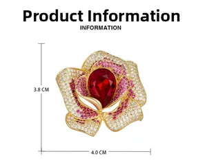 Vue détaillée de la broche camélia avec dimensions 3,8 cm sur 4,0 cm sur fond blanc