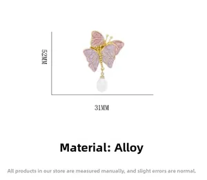 Dimensions détaillées d'une broche papillon en émail violet avec perle blanche