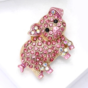 Exquisite gold-plated pig brooch with pink rhinestones and glittering crystals