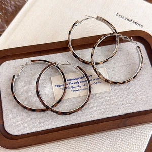 Fashionable leopard print large hoop earrings with silver metal inner band for women