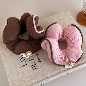 Scrunchie in Tessuto a Maglia Fatto a Mano Colore a Contrasto Bottone in Legno Decorazione Grande Elastico Per Capelli Donna Gioielli