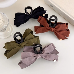 Korean Style Elegant Velvet Fabric Bow Hair Claw Clip Large Shark Clip With Gold Heart Charm For Women Hair Styling Jewelry
