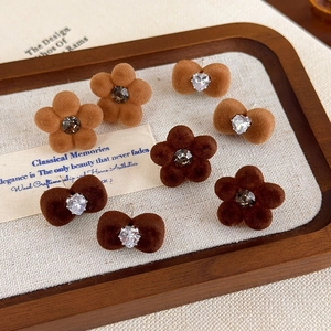 Vintage Flocked Bow Flower Stud Earrings For Women Brown Coffee Velvet Rhinestone Inlaid Sweet Autumn Winter Ear Jewelry
