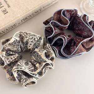 Vintage Paisley Print Fabric Scrunchies Oversized Elastic Hair Ties Bohemian Floral Hair Bands Hair Accessories For Women Girls