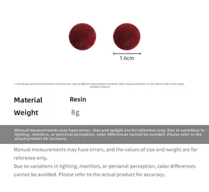 Orecchino a perno rotondo floccato rosso scuro con diametro 1,6 cm in resina