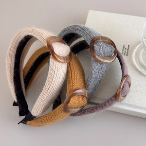 Ensemble de serre-têtes en maille beige, caramel, gris et marron avec boucles en ambre