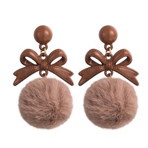 Boucles d'oreilles nœud marron vintage avec pompon en fausse fourrure pour l'hiver