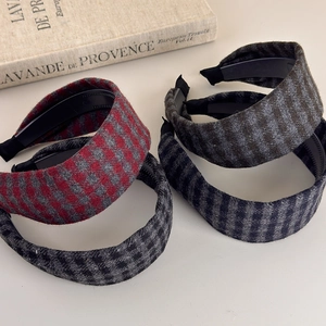 Vintage plaid padded headband with wide sponge design in classic autumn brown colors