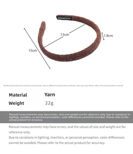 Brown knitted headband dimensions showing 1.8cm width and 15cm outer diameter details