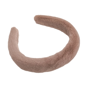 Serre-tête d'hiver en fausse fourrure de lapin rose poudré pour une coiffure chaude et élégante