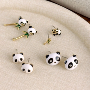Orecchini a Bottone Panda in Smalto Stile Cinese Con Strass Rame Animale Foglia di Bambù Gioielli per Donna Regalo