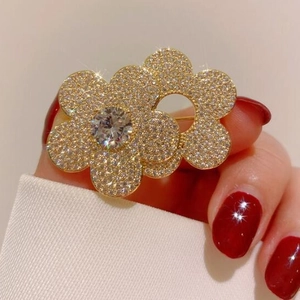 Elegant Gold Tone Alloy Flower Brooch With Shiny Rhinestones Pave Inlaid Double Floral Corsage Pin For Women Daily Party Jewelry