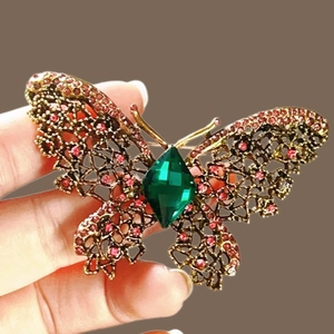 Broche Papillon Vintage Alliage Strass Rose Vert Insecte Broche Épingle Plaqué Or Ajouré Décoration de Vêtements pour Femmes