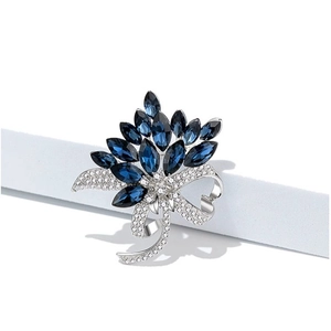 Vintage Dark Blue Bouquet Brooch For Women High-End Alloy Rhinestone Flower Corsage Lapel Pin For Suit Sweater Jewelry
