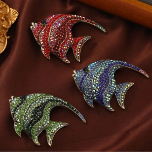 Vintage Legierung Strass Tropischer Fisch Brosche Für Damen Mode Verlauf Kristall Tier Brustnadel Schal Schnalle Schmuck Geschenk