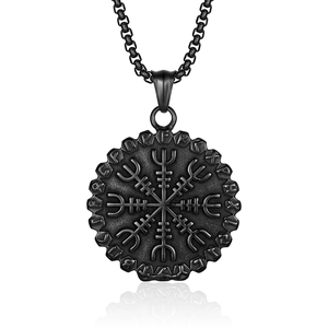 Viking Compass Rune Pendant Necklace Vintage Nordic Stainless Steel Round Medallion For Men Women Mystic Jewelry Gift