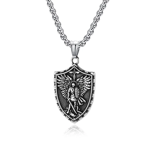 Collier pendentif bouclier Saint Michel Archange en acier rétro pour hommes