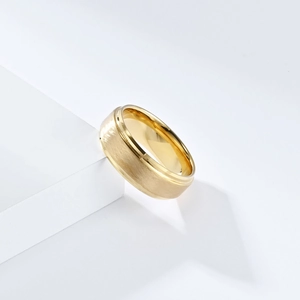 Minimalistischer matter goldener Wolframring mit polierten Kanten für Damen und Herren