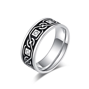 Bague vintage nordique en acier inoxydable avec nœud celtique et émail noir serti
