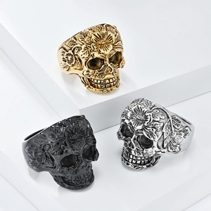Retro-Totenkopfringe in Gold, Schwarz und Silber mit floralen Gravuren für Herren