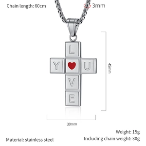 Détails des dimensions du collier croix en acier inoxydable avec gravure de cœur rouge