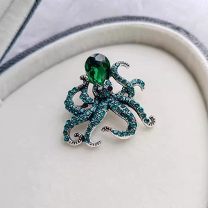 Vintage Alloy Octopus Brooch For Women Shimmering Rhinestone Crystal Animal Lapel Pin For Banquet Party Fashion Jewelry