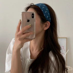Blue denim headband with white bow prints and wide brim style for women hair styling