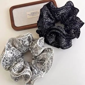 Retro Paisley Printed Large Fabric Scrunchies Elegant Black White Knitted Hair Ties Bohemian Hair Accessories For Women