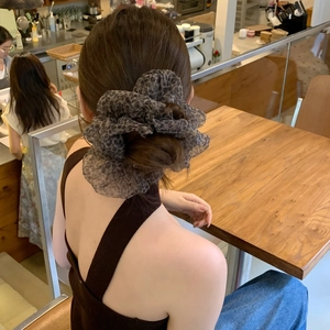 Korean Style Oversized Leopard Print Mesh Scrunchie Fluffy Tulle Hair Tie Retro Elastic Hair Band For Ponytail Accessories
