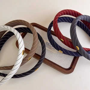 Ensemble de serre-têtes élégants en tissu rayé avec accents dorés en six couleurs