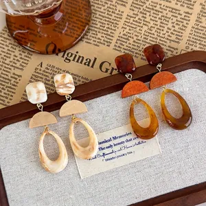 Vintage Geometric Drop Earrings Resin Wood Spliced Marbled Tortoise Shell Retro Bohemian Fashion Dangle Earrings For Women