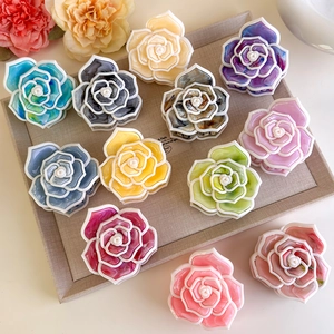 Set di 12 fermagli per capelli a forma di camelia in resina effetto marmo elegante