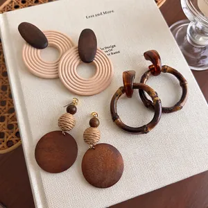 Bohemian Wood Geometric Drop Earrings For Women Retro Ethnic Style Straw Woven Round Bamboo Texture Dangle Earrings Jewelry